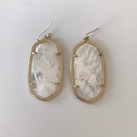 Kendra Scott Danielle Earrings - Picture 2 of 2